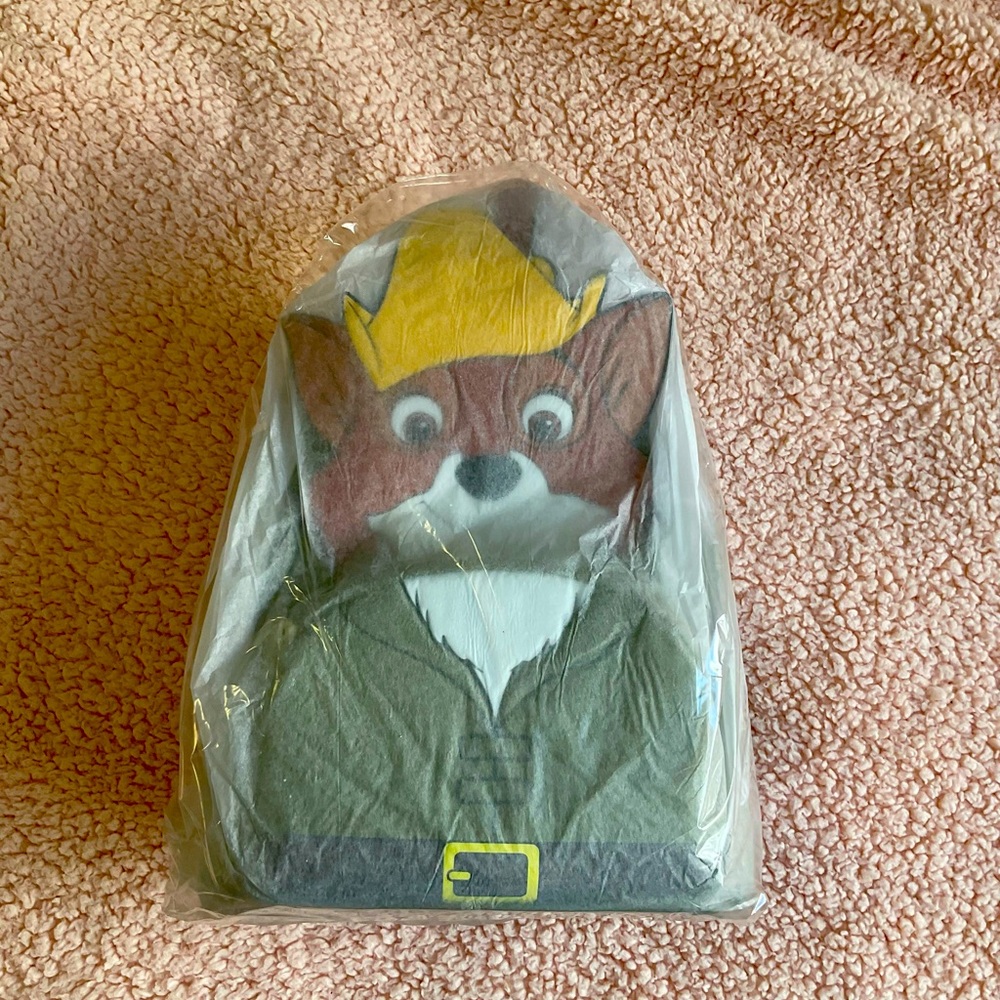 Books-A-Million Exclusive Robin Hood Cosplay Mini Backpack 🦊🏹